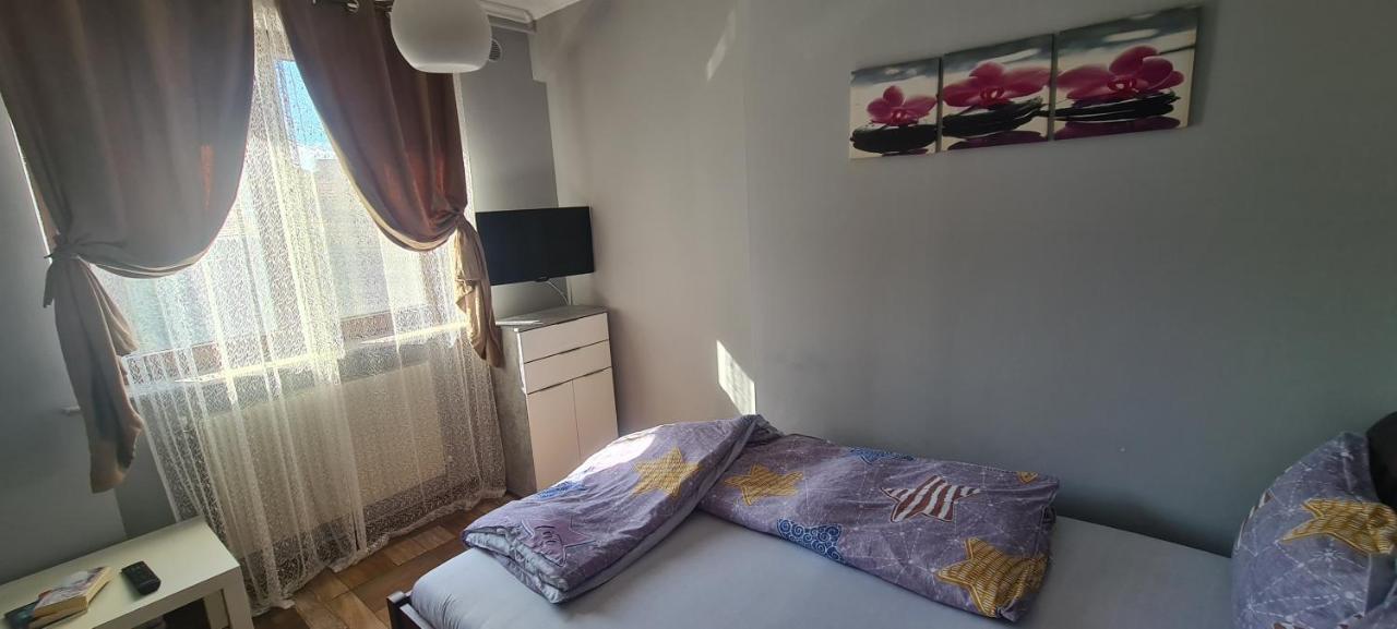 Comfort Home Apartment 1 Petroşani Exterior foto
